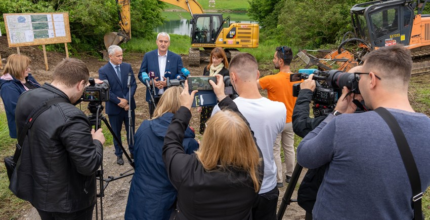 Počeli radovi u Donjem Mekušju, Husju i Kobiliću, vrijedni 9,3 milijuna eura - Njihovim završetkom lijeva obala Kupe bit će u potpunosti zaštićena od poplava